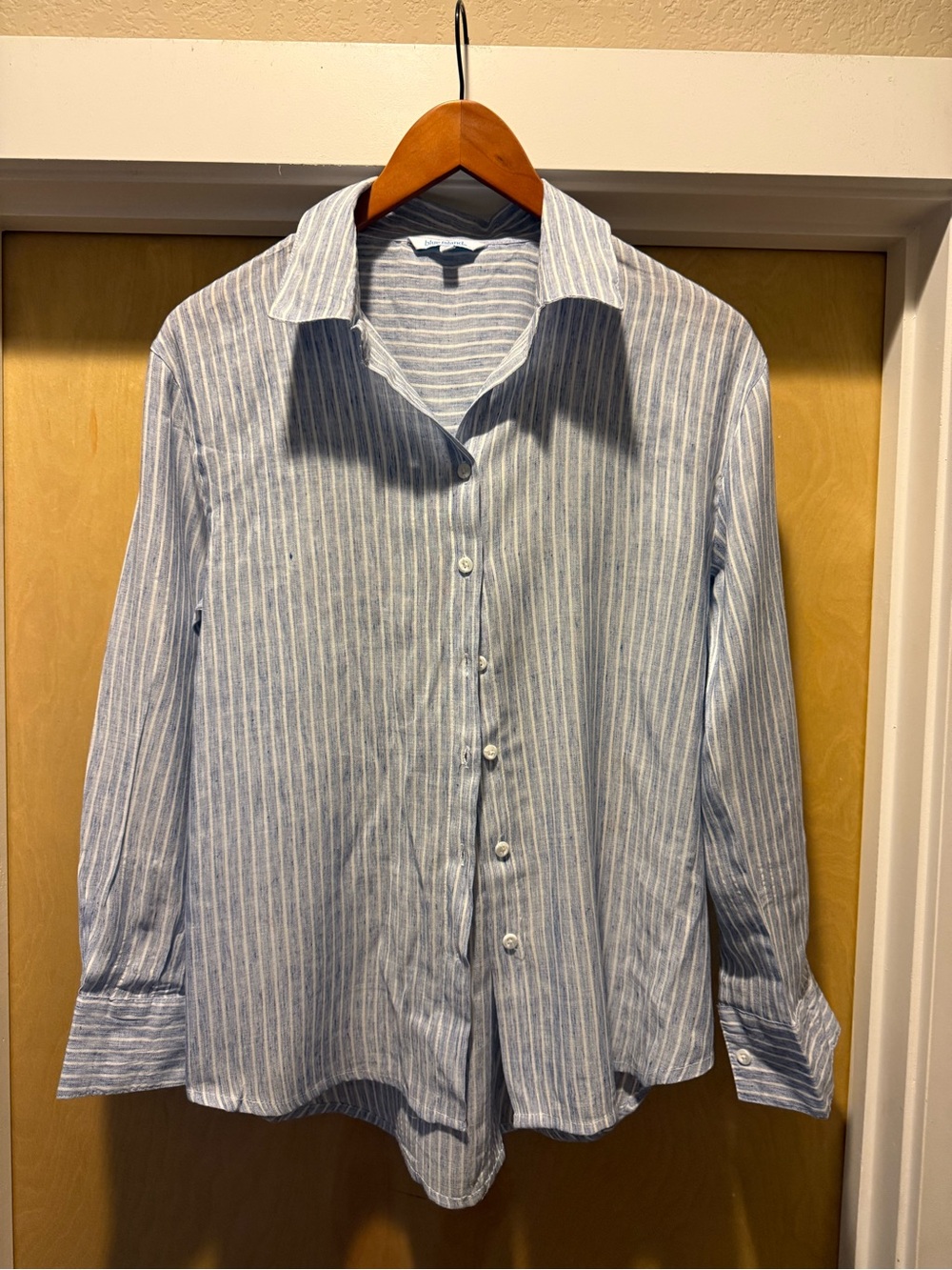 blue island Blue and White Vertical Stripe Button-Down Shirt, Small